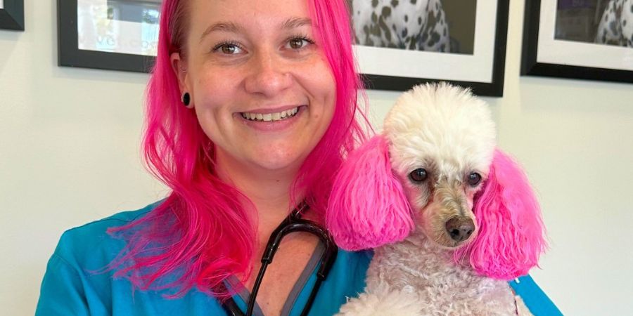 Nurse Ash and guest in clinic, Porsha.